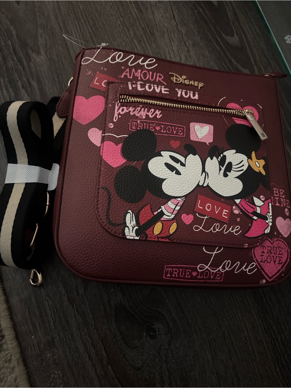Disney wondapop -Heart Mickey & Minnie Crossbody Bag - Burgundy Pink Black White
